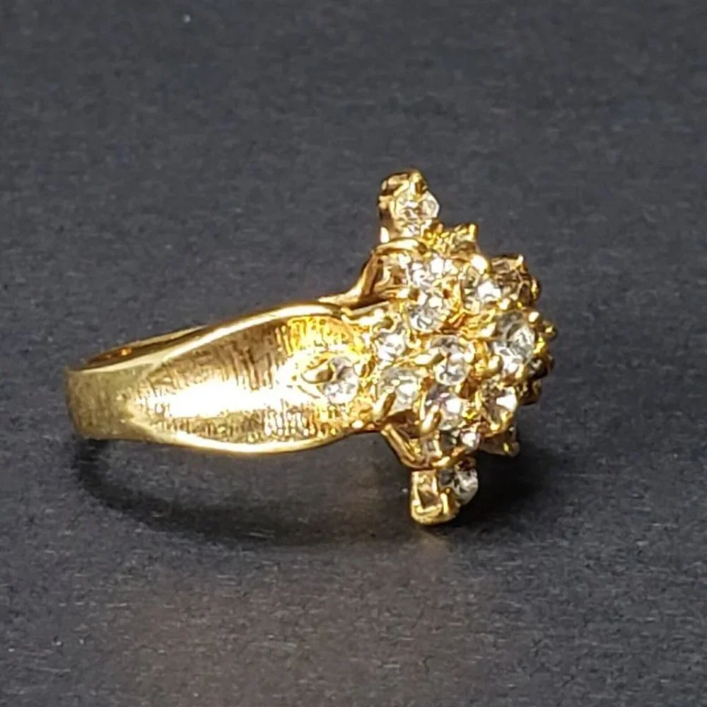 Vintage Ladies Cocktail Ring Size 8 - Picture 4 of 5